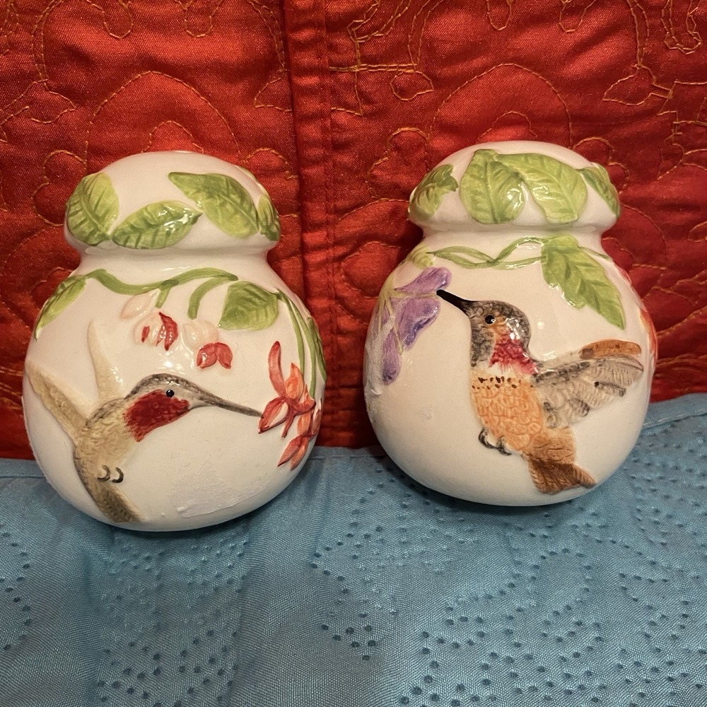 American Atelier Humming Bird‎ Salt Pepper Shakers 3" Potbelly Floral Spring